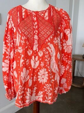 FARM Rio Coral Floral Crochet Yoke Puff Sleeve Blouse